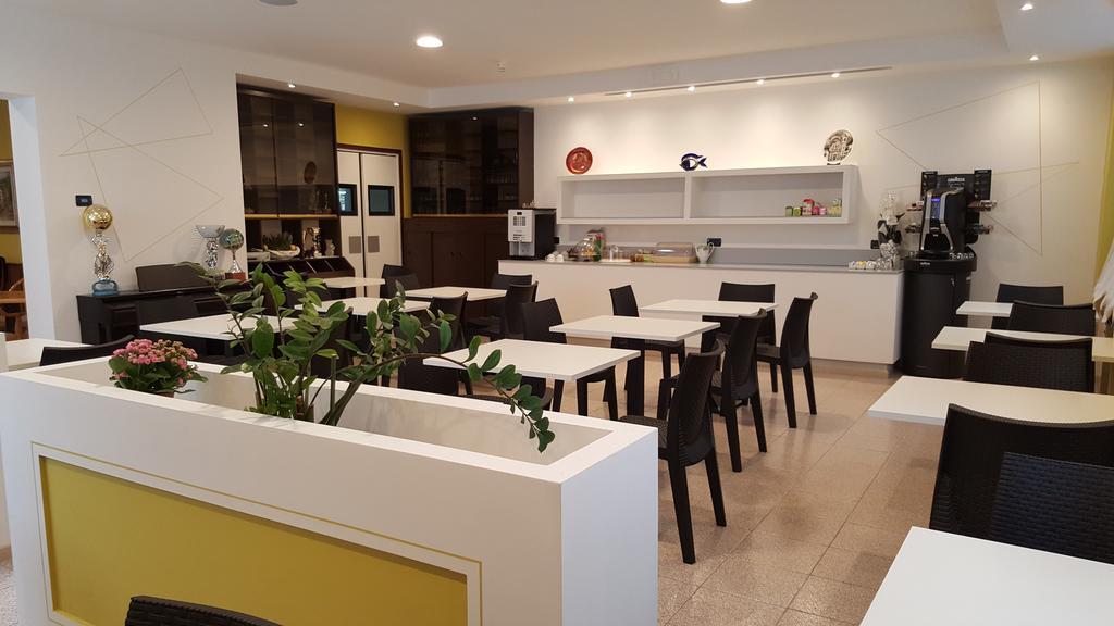 Hotel San Marco Bb Boario Terme المظهر الخارجي الصورة